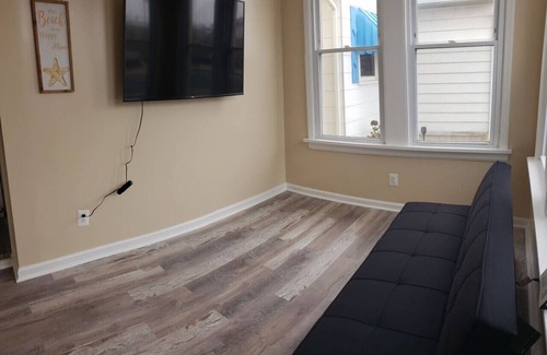 Cape May - Wildwood Apartamento | 2 bedroom, Walk to Beach & Boardwalk ! Apt. 1R