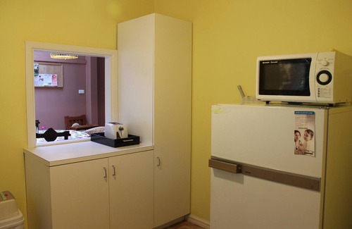 Olinda Cama Y Desayuno | La suite de 2 habitaciones cuenta con calefacción central y aire acondicionado.