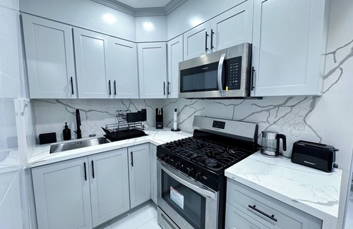 Rhyne Park Village Apartamento | 2 Bedrooms, 2 Bathrooms, Luxury Montego Bay Escape.