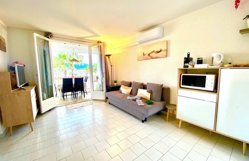 Port Cogolin Apartamento | 3MILES A SAN TROPEZ. 2 DORMITORIOS PRIMER PISO RESIDENCIA PISCINA PISCINA CALMA BRILLANTE