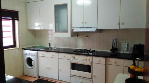 Esposende Casa | 2 bedrooms house at Apulia 700 m away from the beach with furnished terrace and wifi