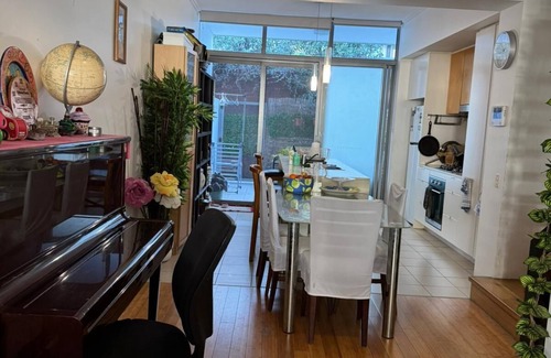 West End Casa | 2-bedrooms in Central West End, River, CBD, Southbank and Convenience