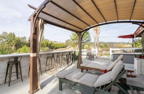 Temecula Casa | 2-bedrooms in serene resort-style pool oasis