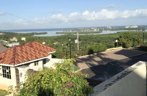 Reading Casa | 2 bedrooms Panoramic Seaview condo villa with pool
