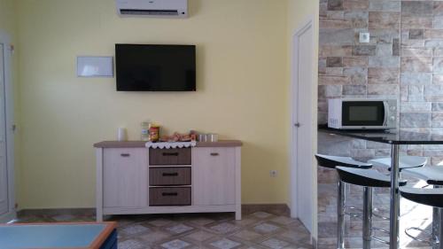 Los Arenales del Sol Casa | 2 bedrooms property with shared pool furnished terrace and wifi at Elx