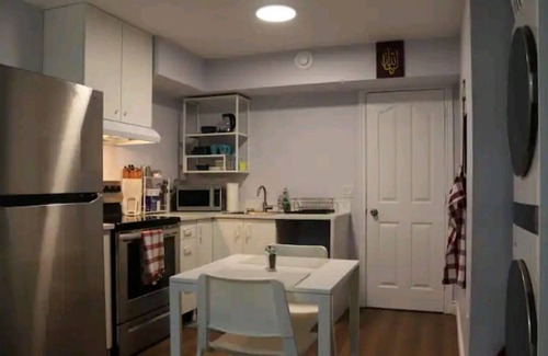 Halifax Apartamento | 2 beds ,1 bathroom at beautiful area of Clayton Park. Fits 4 persons.