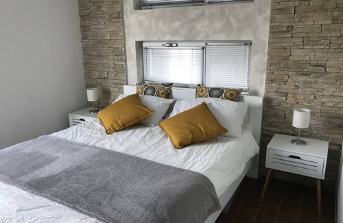 Dobrota Apartamento | 2 Beds, Fjord Panorama and Pool in Dobrota