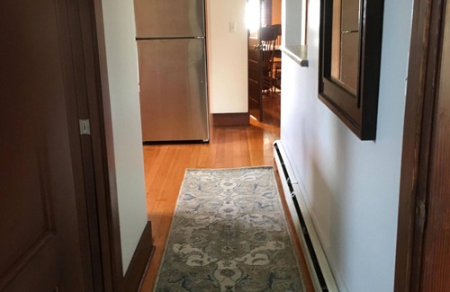 Downtown Bozeman Apartamento | 2 bloques 2 principales con vista - 30 días más alquiler
