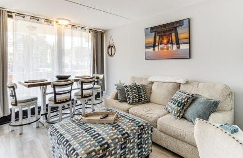 Cape May - Wildwood Apartamento | 2 Blocks to Beach Modern Condo in North Wildwood!