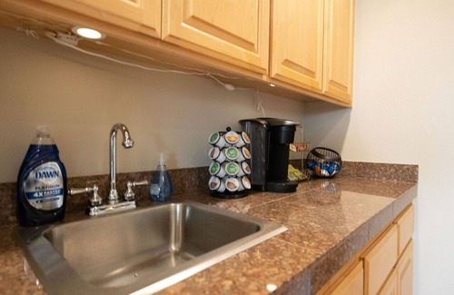El Granada Casa | 2 Blocks to ocean, steps to beach, ocean view, hot tub, coastal trail, BBQ
