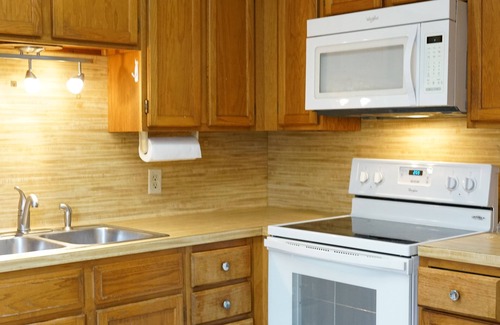 Spring Branch West Casa | 2 BR 2.5 Bathroom Townhouse Near Memorial City