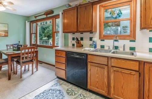 Ludington Cabaña | 2 BR, 2 BA cottage on Middle Bayou of Hamlin Lake.