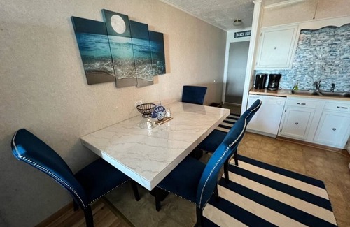 Windy Hill Condominio | 2 habitaciones, 2 baños, frente al mar, condominio que admite mascotas, wifi - ¡ABSOLUTAMENTE PARA NO FUMADORES!