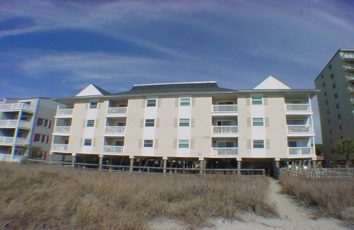 Windy Hill Condominio | 2 habitaciones, 2 baños, frente al mar, condominio que admite mascotas, wifi - ¡ABSOLUTAMENTE PARA NO FUMADORES!