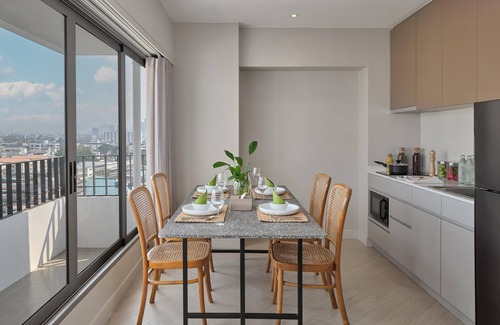 Ekkamai Condominio | 2 Br/ 75SQM/Sukhumvit71/monthly