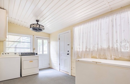 Denton Casa | 2 BR at Charles Mountain Rd
