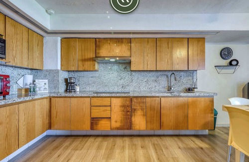 Isla Iguana Apartamento | 2 BR Condo in Hotel - Beach - Pools - Kids Club