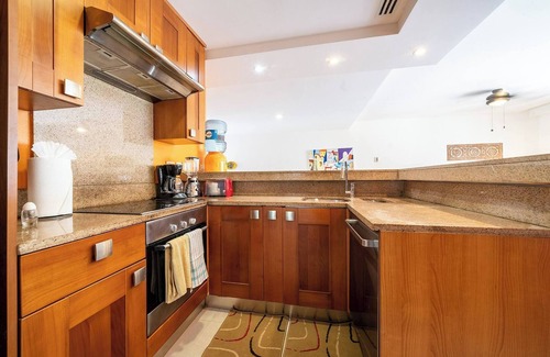 Gonzalo Guerrero Condominio | 2 BR Condo - Pool & Gym - Calm and Safe