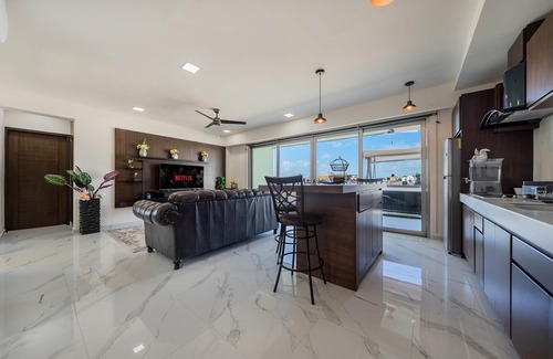 Centro - Supmza 001 Condominio | 2 BR Condo w/Ocean View Pool. Prime Location