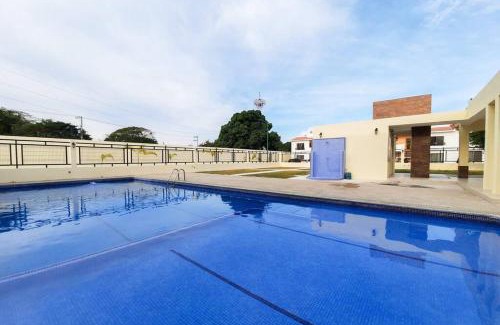 Ixtapa Apartamento | 2 BR Condo with pool only 15 min to Marina & Beach