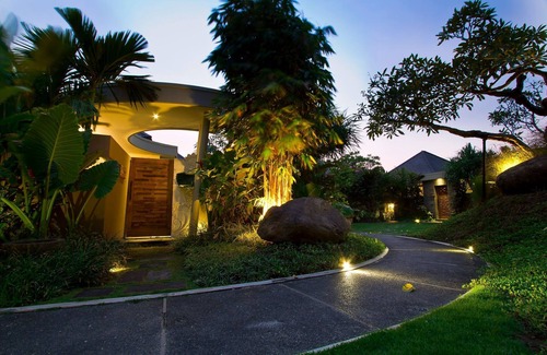 Nakula Villa | Villa de 2 dormitorios con piscina privada, a 5 minutos a pie de la playa y de la zona comercial de Seminyak