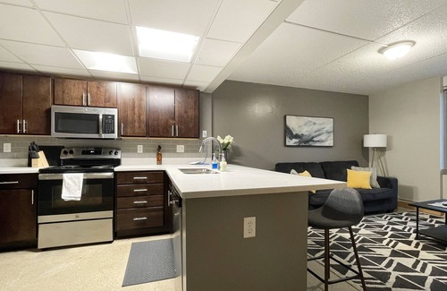 Downtown Des Moines Apartamento | 2 BR Short Uber to Dtwn Nightlife/Restaurants
