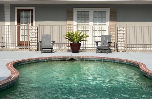 Highlands - Perkins Apartamento | 2 br Steps from Tiger Stadium