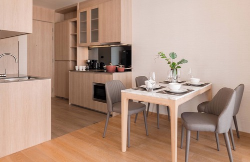 Khlong Toei Condominio | 2 BR/ sukhumvit 42/ Monthly