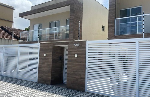 Real Casa | 2 Bedroom Condominium House - 350 meters from the Beach