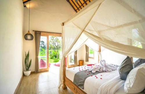 Melayang Villa | 2 BR Villa with open view of rice paddies & sunset