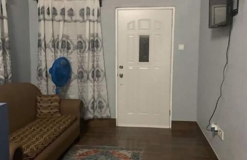 The Lime Apartamento | 2 BR w/ AC APT near Grand Anse Beach -15 mins walk, 10 mins away from airport.