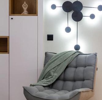 Palace District Apartamento | 2 BR w AC Extravagant Gallery Loft by NeWave Apartments