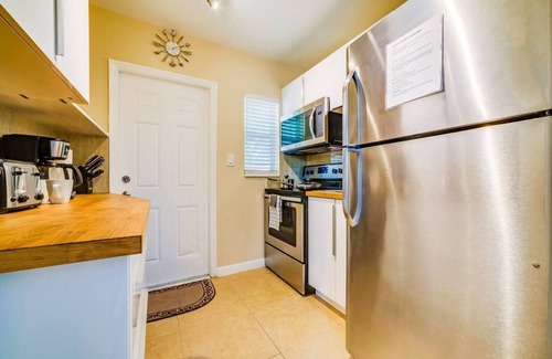 Lake Ridge Apartamento | # 2: 1BR / 1BA tranquilo y privado con patio y cocina completa