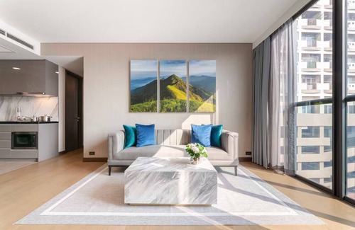 Bangkok Central Business District Condominio | 2 BRS/ WG/ Serviced/ Monthly