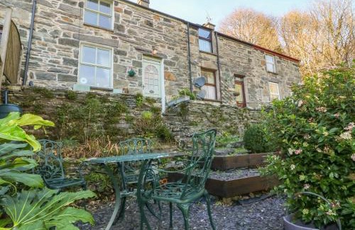 Prenteg Casa | 2 Bryn Eglwys