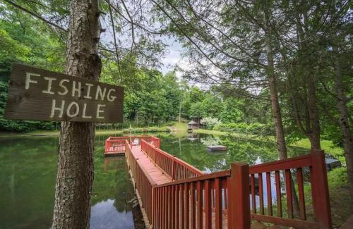 Mars Hill Casa | 2 Cabins on Private Pond Sleeps 30 Sauna Hot Tub