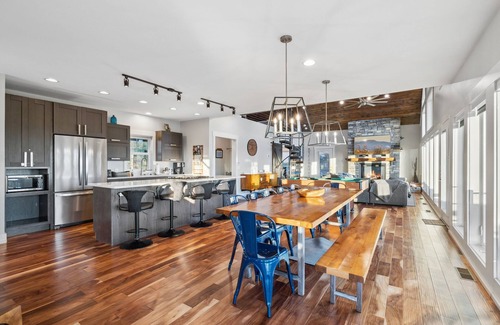 Wolf Laurel Casa | 2 Cabins & Views for Miles~ Hot Tubs~ Pool Table