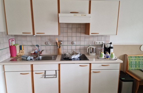 Hoefen Apartamento | 2 comfort apartments TIROL, quiet UNCONVERTED forest location, LIVING ROOM, no pets