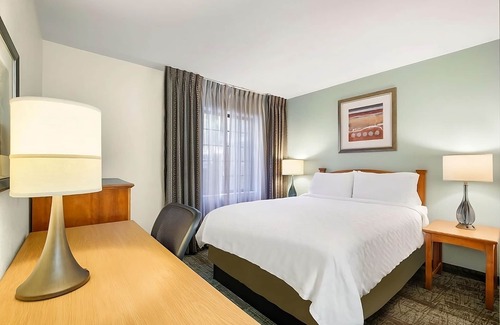 Carmel Mountain Ranch Hotel | 2 Comfortable Units w/ Complimentary Breakfast, Near San Diego Attractions