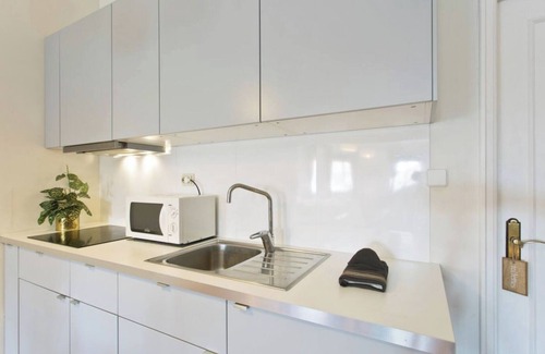Uniao de Freguesias do Centro Apartamento | 2 pisos acogedores con garaje y Netflix | Ace Location
