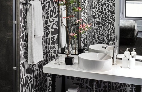Union Square Hotel | 2 Connecting Suites at a 4⭐️ Hotel