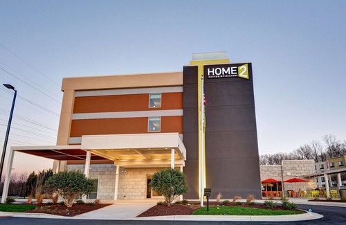 Winston - Salem Apartamento | 2 Connecting Suites at a Hotel