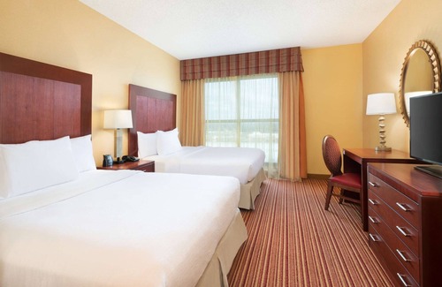 Murfreesboro Hotel | 2 Connecting Suites at a Hotel