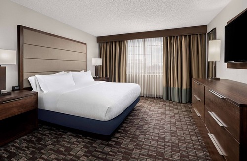 Nashville Hotel | 2 Connecting Suites at a Hotel