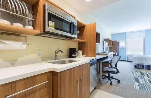 Yukon Apartamento | 2 Connecting Suites at a Hotel