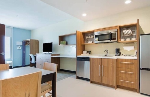 Yukon Apartamento | 2 Connecting Suites at a Hotel