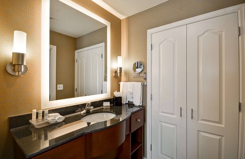 Wilmington Hotel | 2 Connecting Suites at a Hotel