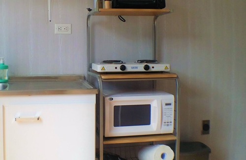 Guachipelin Apartamento | #2 Container Studio / 1BA, Great View & Location!