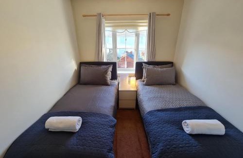 Tyrrelstown Casa | 2 Cosy Bedrooms in a 3 Bed Home