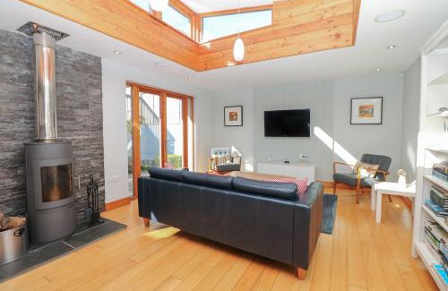 Stoke Gabriel Casa | 2 Dart